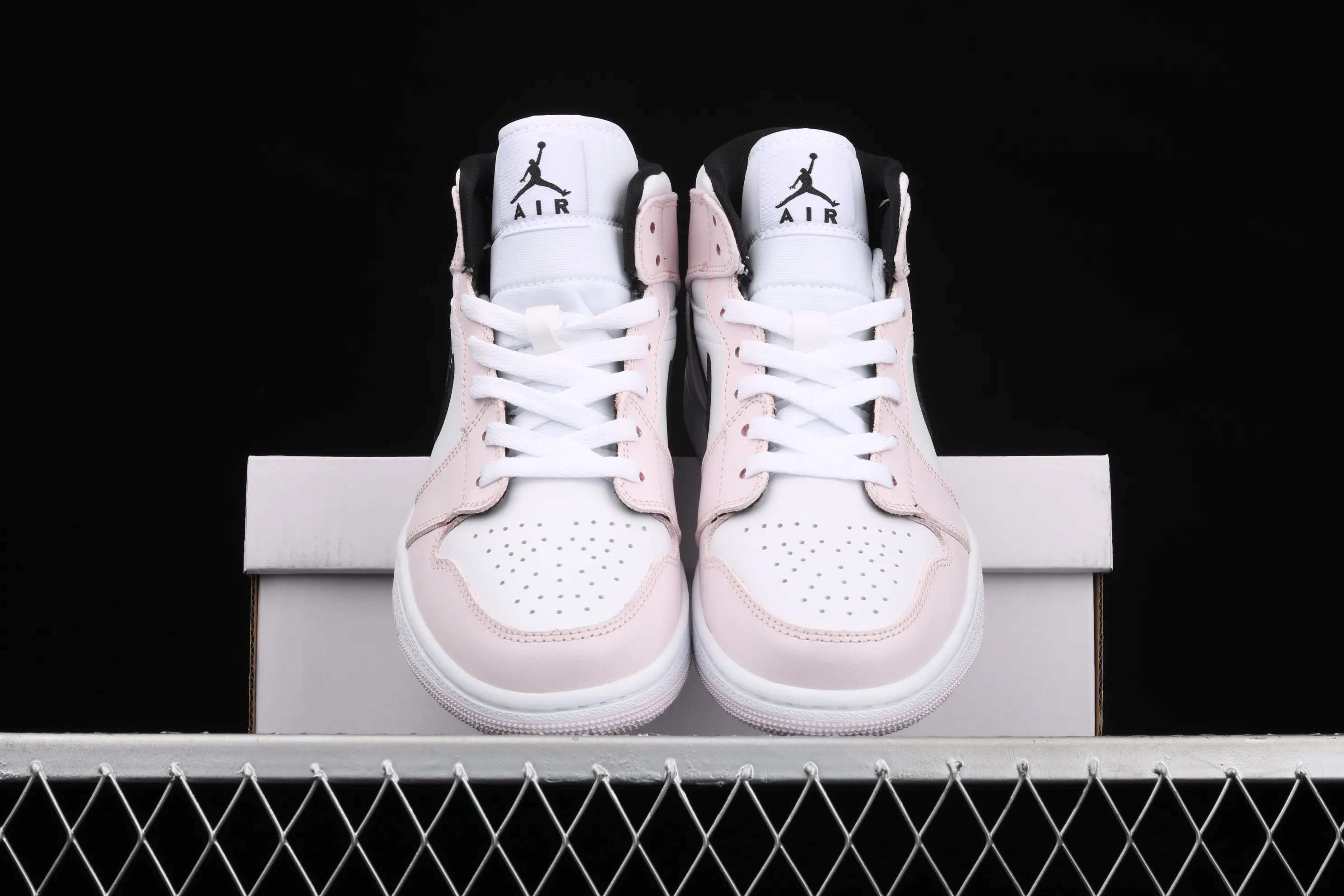 All categories Air Jordan Jordan series basketball shoes Air Jordan 1 Mid Air Jordan 1 Mid AJ1 Joe 1 rose pink violet mid-top basketball shoes BQ6472-500